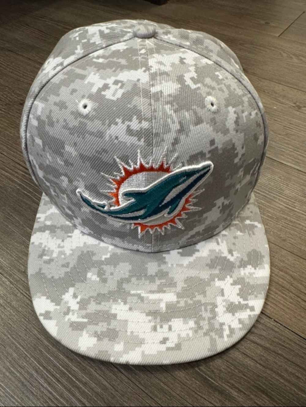 🆕 New Era Salute to Service Miami Dolphins Digital Camo 59fifty Hat. 7 5/8. NWT🎉